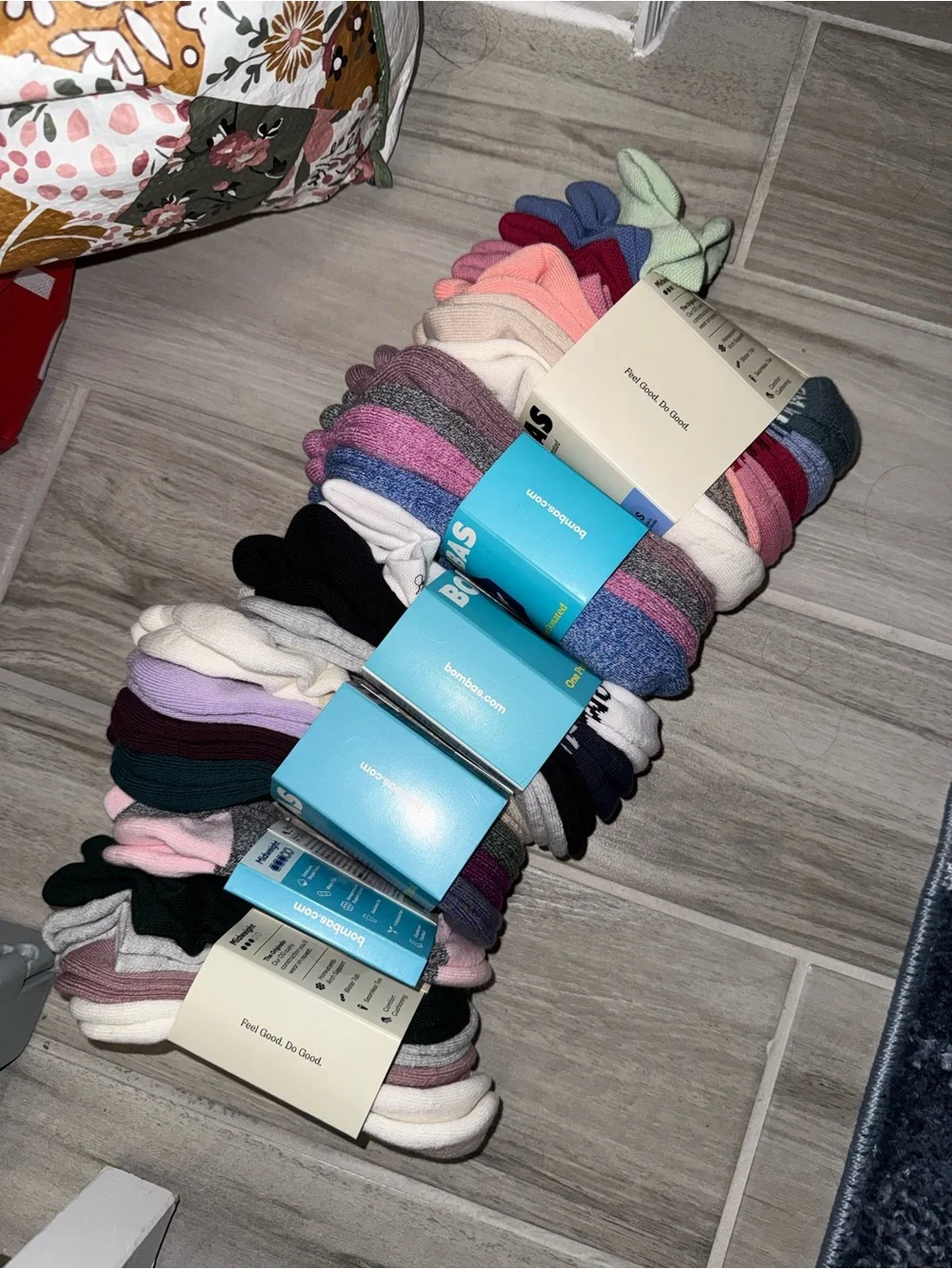 Bombas Women's size Small Assorted Socks